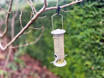 Vieles lässt sich am Gummibinder auch sicher aufhängen Vieles lässt sich am Gummibinder auch sicher aufhängen